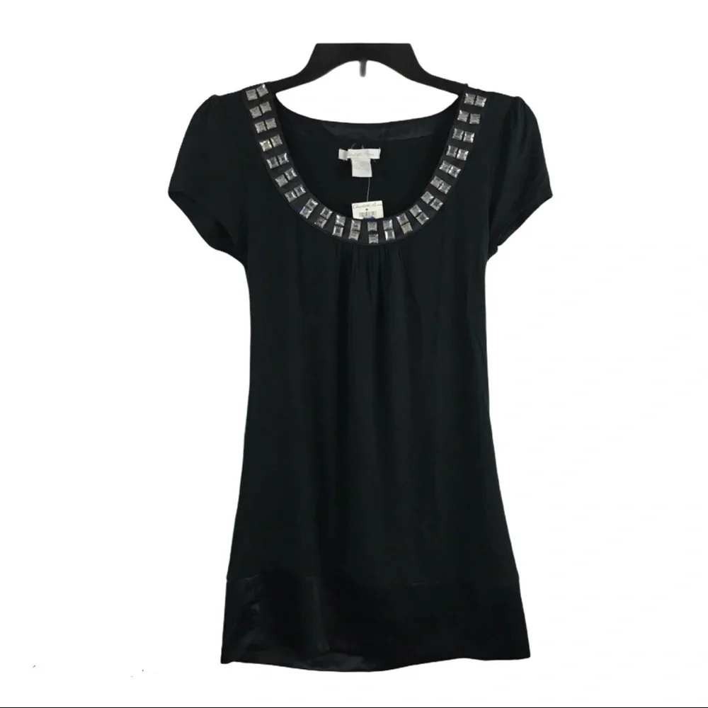 Charlotte Russe Black Studded Scoop Neck Short Sleeve Tunic Topā Small NWT